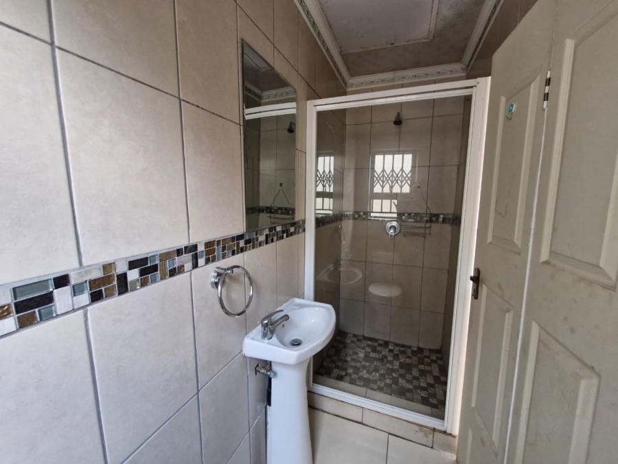 To Let 1 Bedroom Property for Rent in Daveyton Gauteng