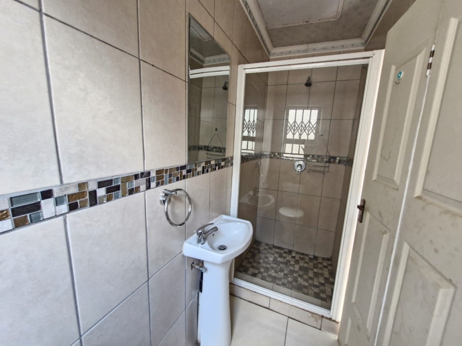To Let 1 Bedroom Property for Rent in Daveyton Gauteng
