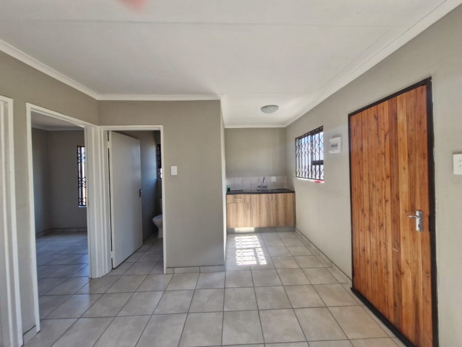 To Let 2 Bedroom Property for Rent in Palm Ridge Gauteng
