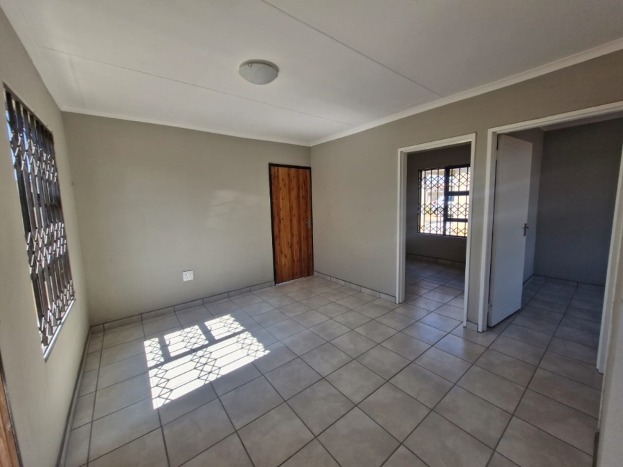 To Let 2 Bedroom Property for Rent in Palm Ridge Gauteng
