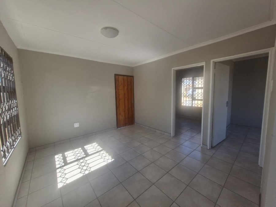 To Let 2 Bedroom Property for Rent in Palm Ridge Gauteng