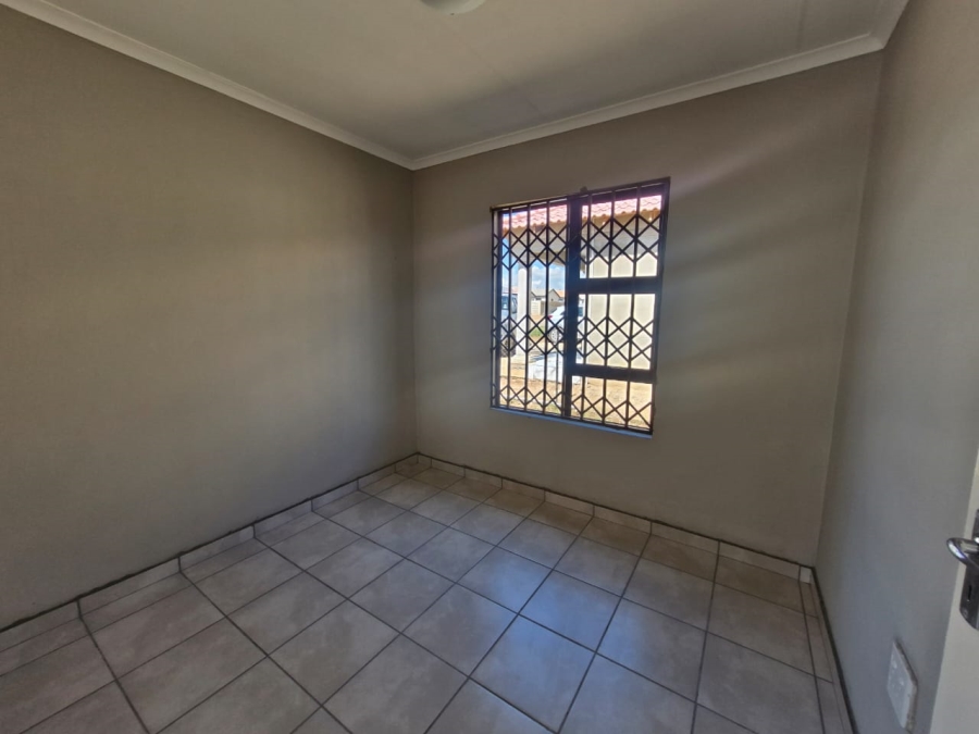 To Let 2 Bedroom Property for Rent in Palm Ridge Gauteng