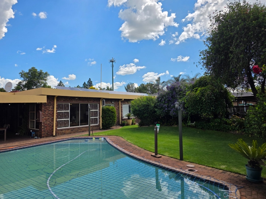3 Bedroom Property for Sale in Vanderbijlpark Sw 2 Gauteng
