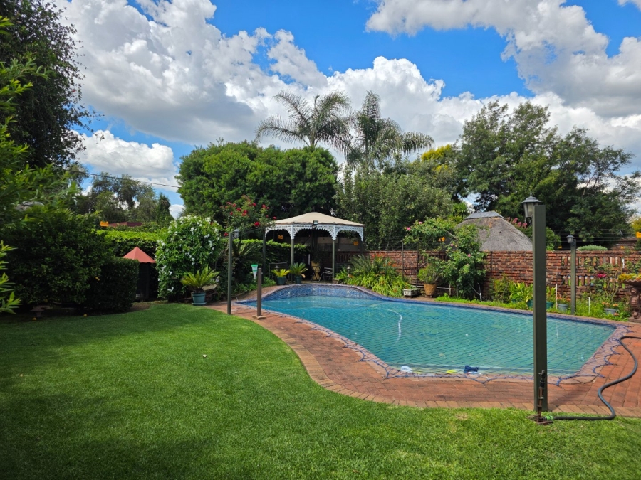 3 Bedroom Property for Sale in Vanderbijlpark Sw 2 Gauteng
