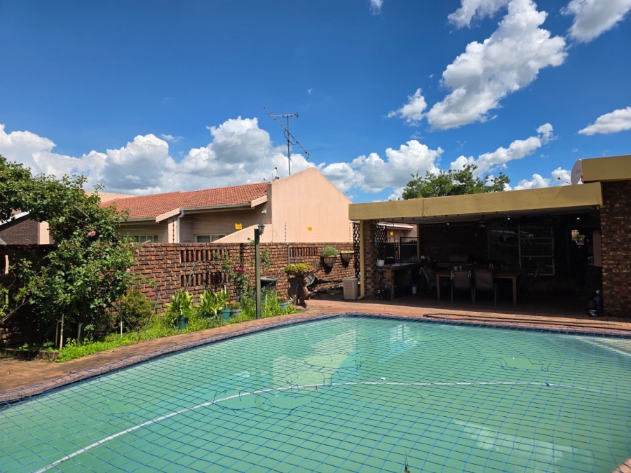 3 Bedroom Property for Sale in Vanderbijlpark Sw 2 Gauteng