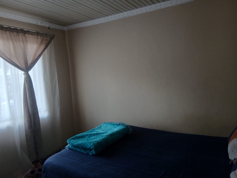 To Let 2 Bedroom Property for Rent in Orlando West Gauteng