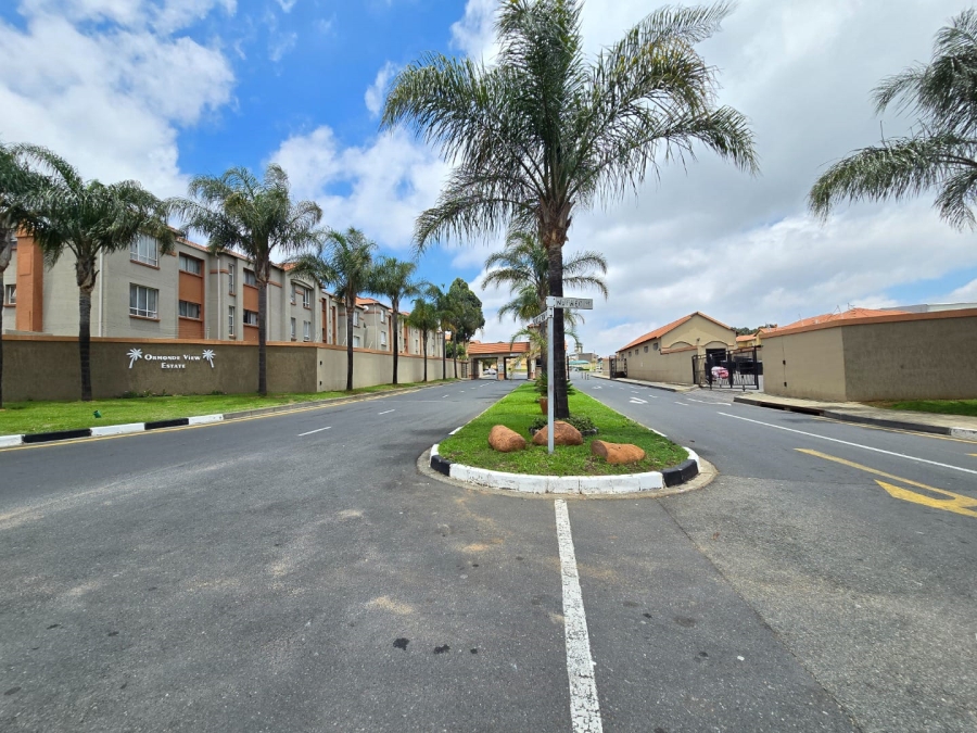 2 Bedroom Property for Sale in Ormonde View Gauteng