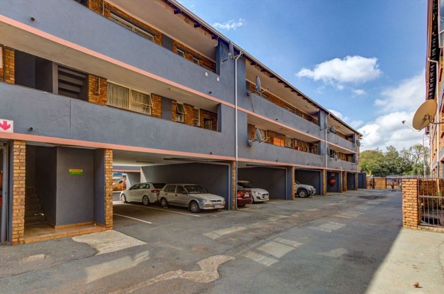 2 Bedroom Property for Sale in Kempton Park Central Gauteng