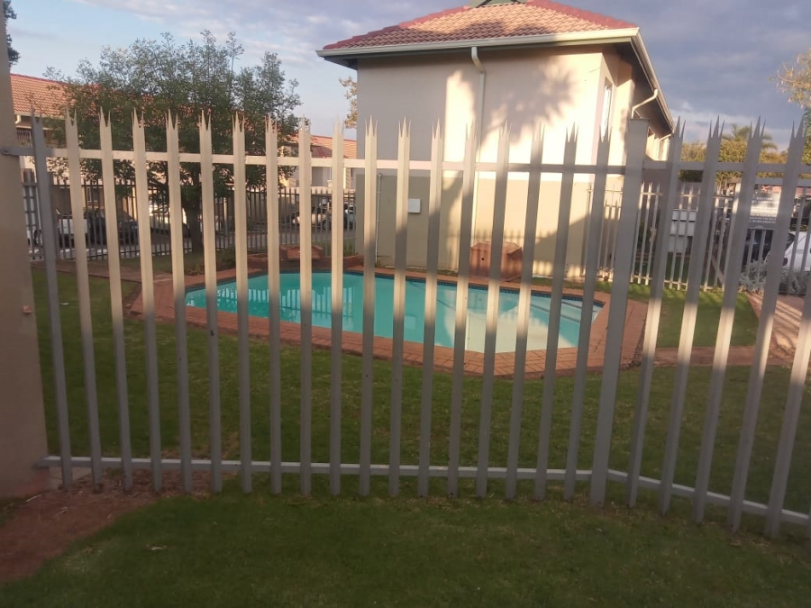 To Let 1 Bedroom Property for Rent in Eden Glen Gauteng
