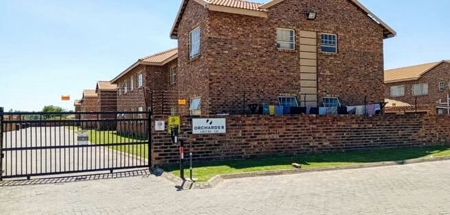 To Let 1 Bedroom Property for Rent in Fairlead Gauteng