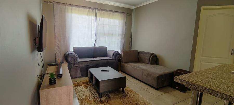 To Let 1 Bedroom Property for Rent in Crystal Park Gauteng