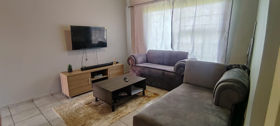 To Let 1 Bedroom Property for Rent in Crystal Park Gauteng