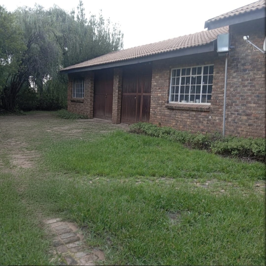 5 Bedroom Property for Sale in President Park Gauteng
