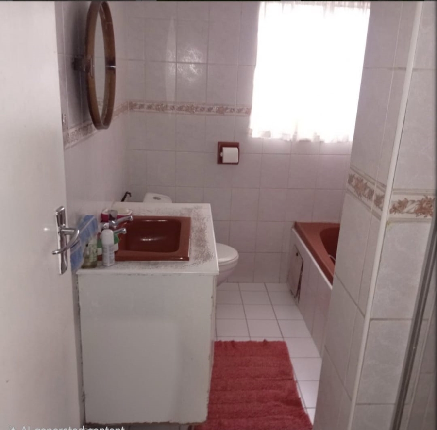 5 Bedroom Property for Sale in President Park Gauteng