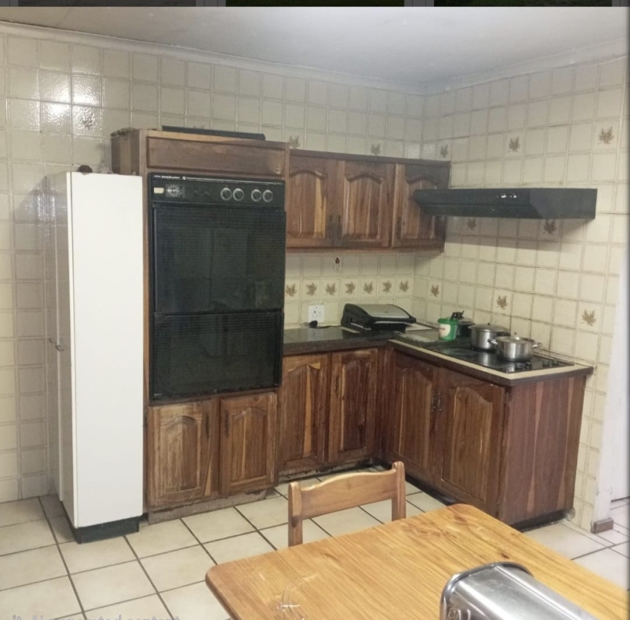 5 Bedroom Property for Sale in President Park Gauteng