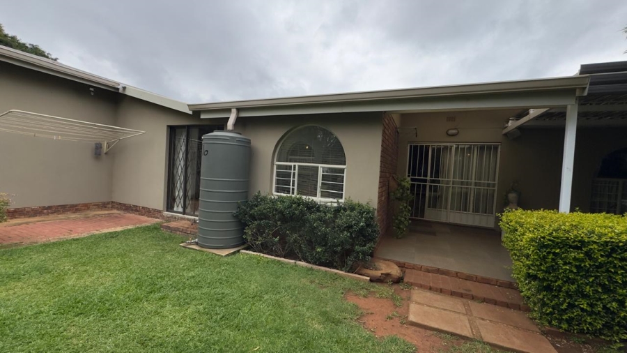 3 Bedroom Property for Sale in Clubview West Gauteng