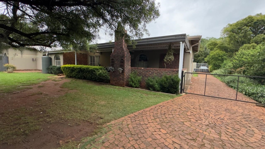 3 Bedroom Property for Sale in Clubview West Gauteng