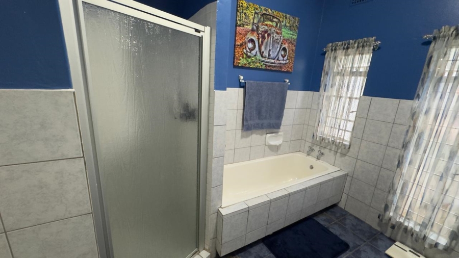 3 Bedroom Property for Sale in Clubview West Gauteng