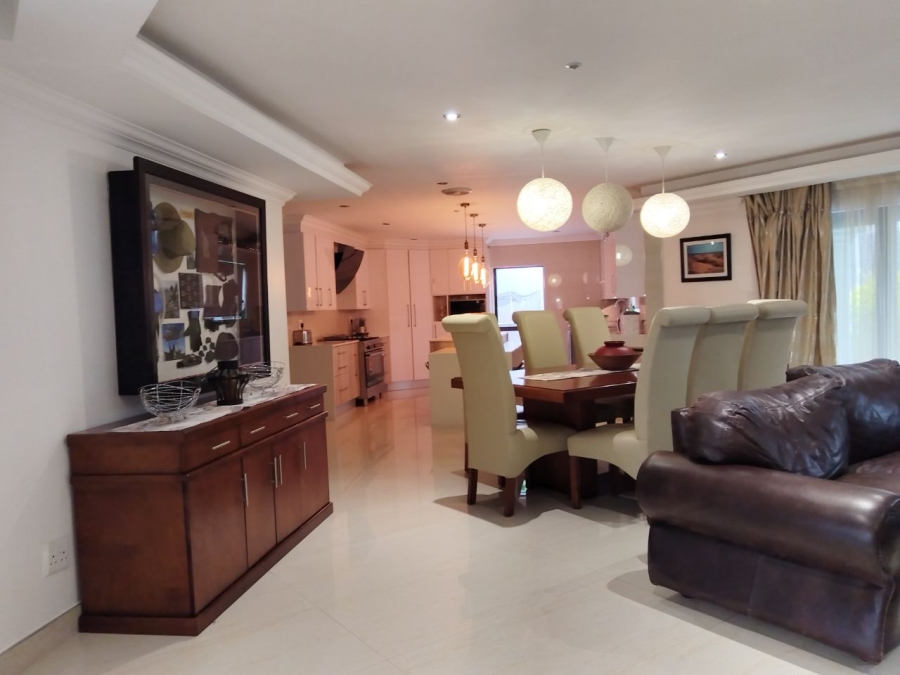 To Let 6 Bedroom Property for Rent in Fourways Gauteng