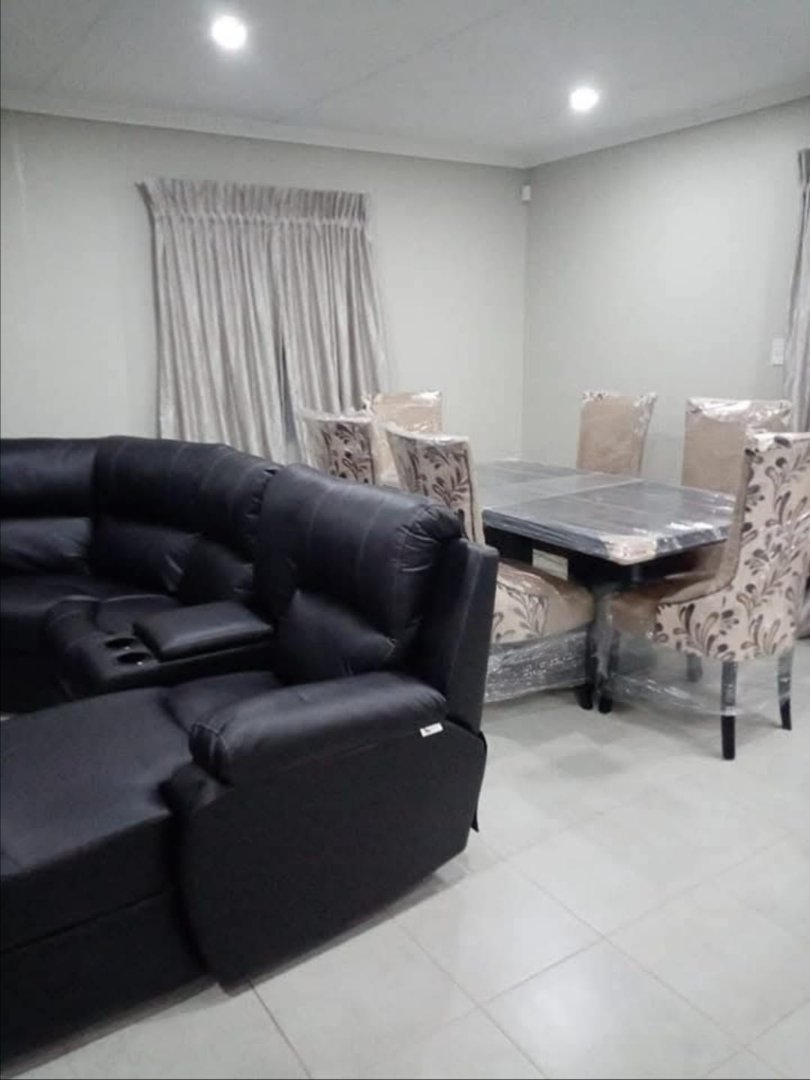 To Let 4 Bedroom Property for Rent in Danville Gauteng