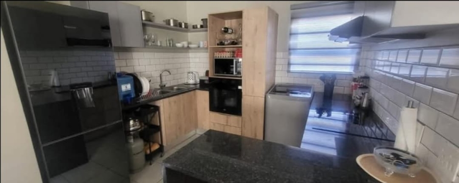 To Let 4 Bedroom Property for Rent in Danville Gauteng