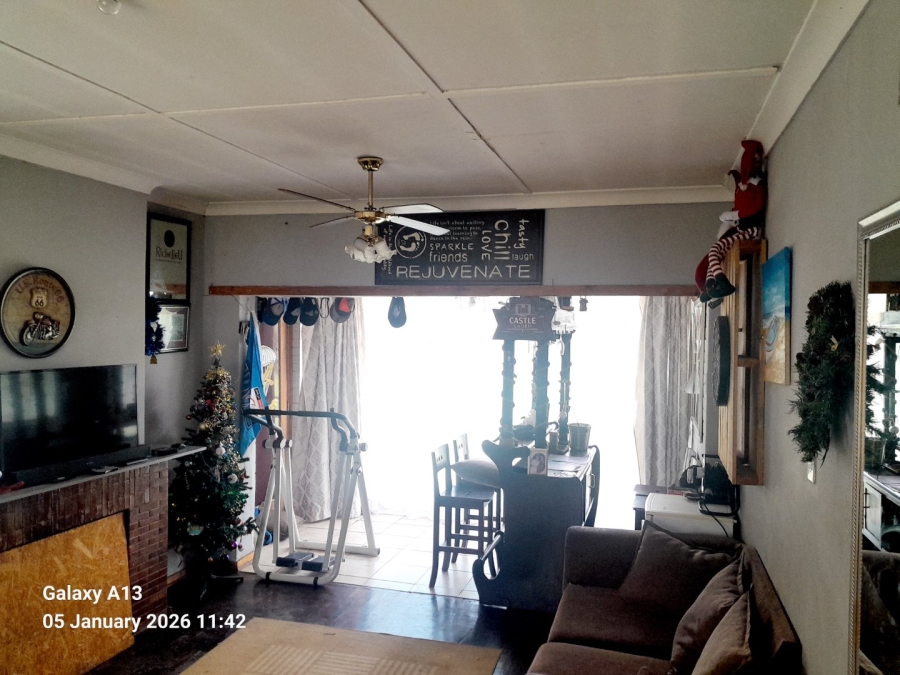  Bedroom Property for Sale in Casseldale Gauteng