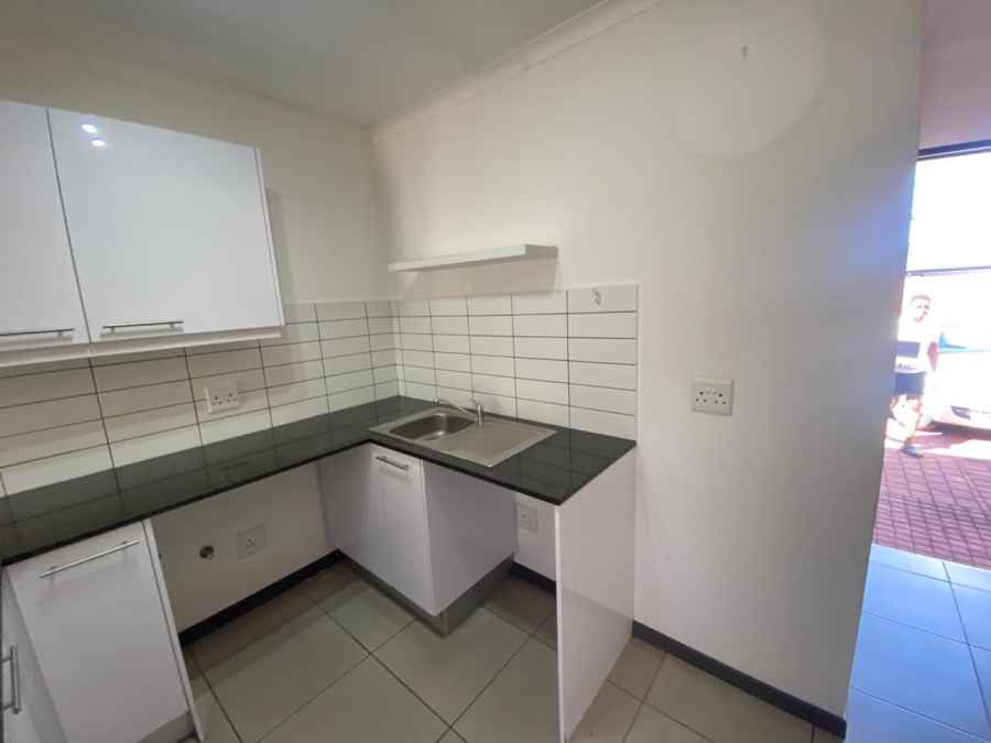 To Let 2 Bedroom Property for Rent in Parkdene Gauteng