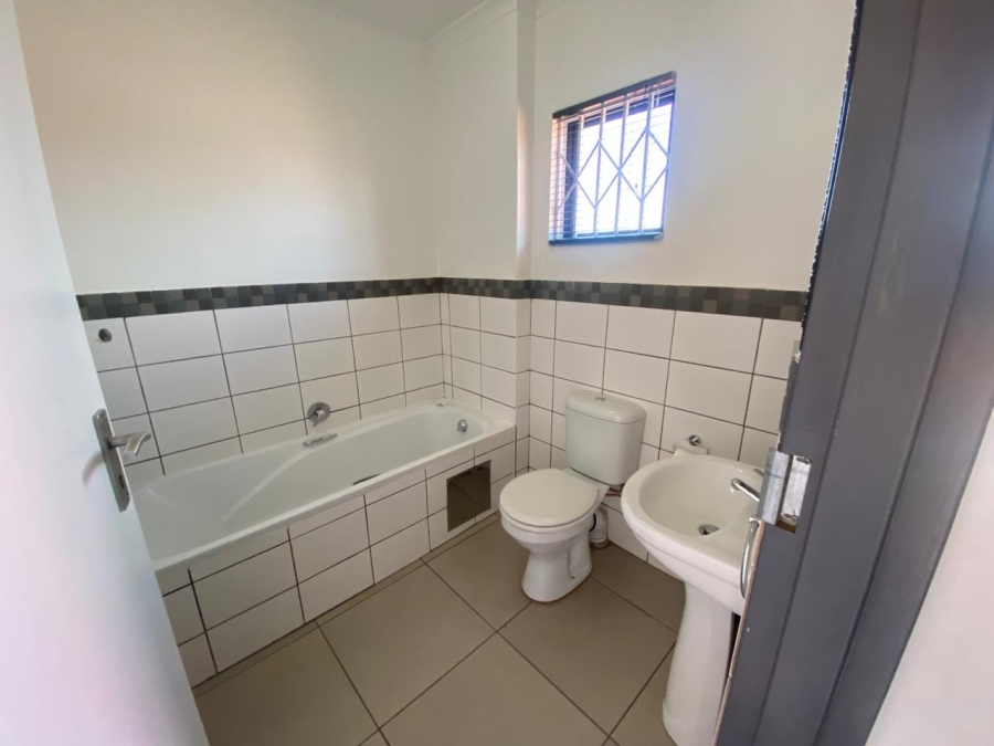 To Let 2 Bedroom Property for Rent in Parkdene Gauteng