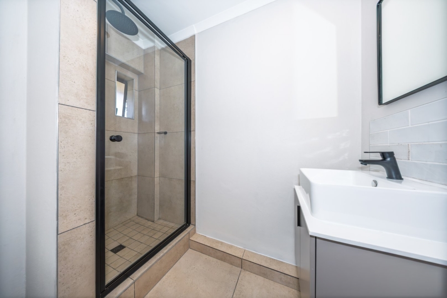 2 Bedroom Property for Sale in Essexwold Gauteng