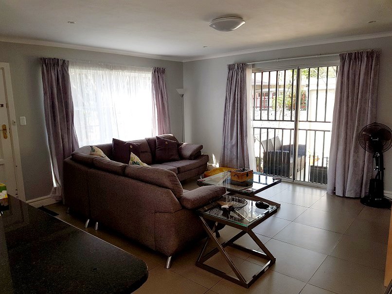 3 Bedroom Property for Sale in Nieuw Muckleneuk Gauteng
