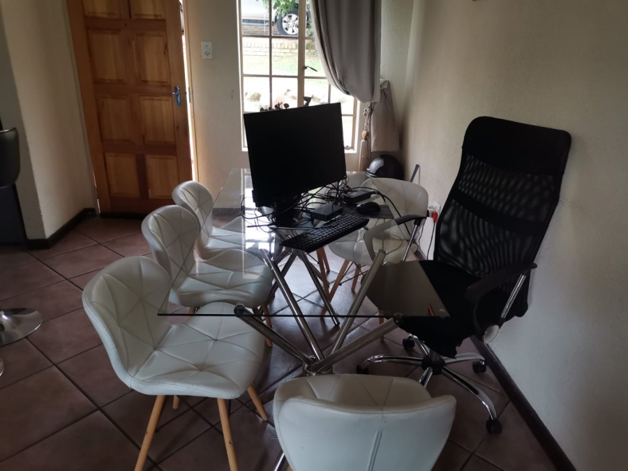 To Let 3 Bedroom Property for Rent in Elandspark Gauteng