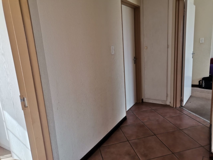 To Let 3 Bedroom Property for Rent in Elandspark Gauteng
