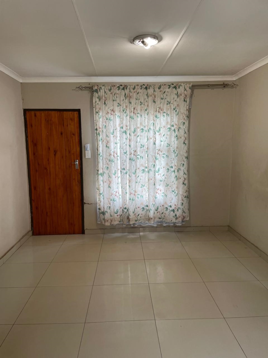 To Let 2 Bedroom Property for Rent in Windmill Park Gauteng