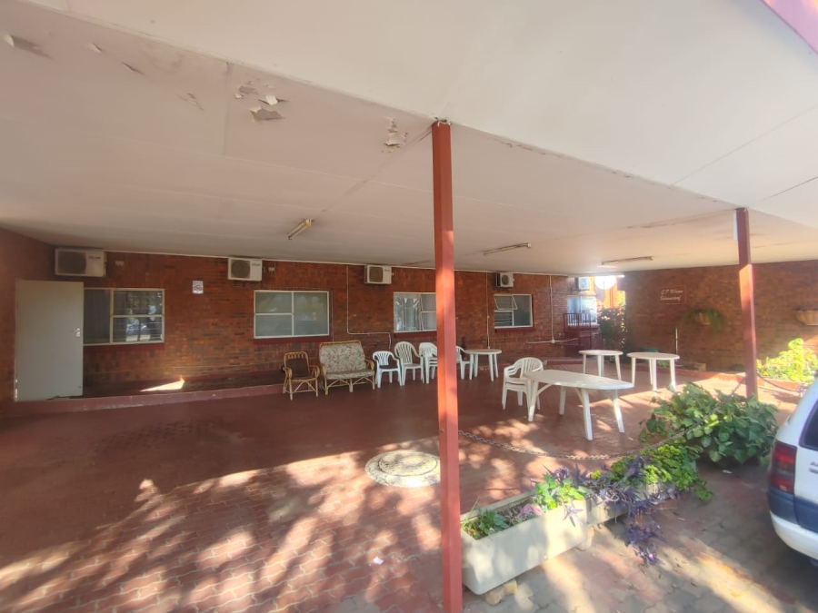 1 Bedroom Property for Sale in Villieria Gauteng