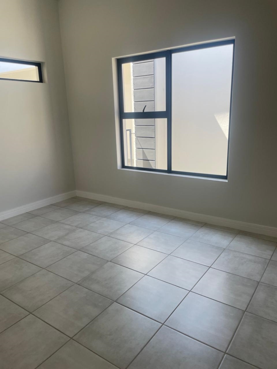 To Let 1 Bedroom Property for Rent in Comet Gauteng