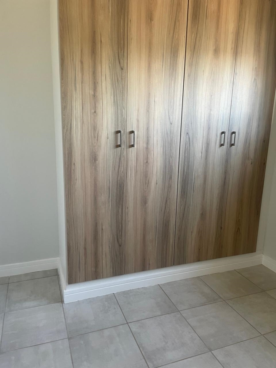 To Let 1 Bedroom Property for Rent in Comet Gauteng