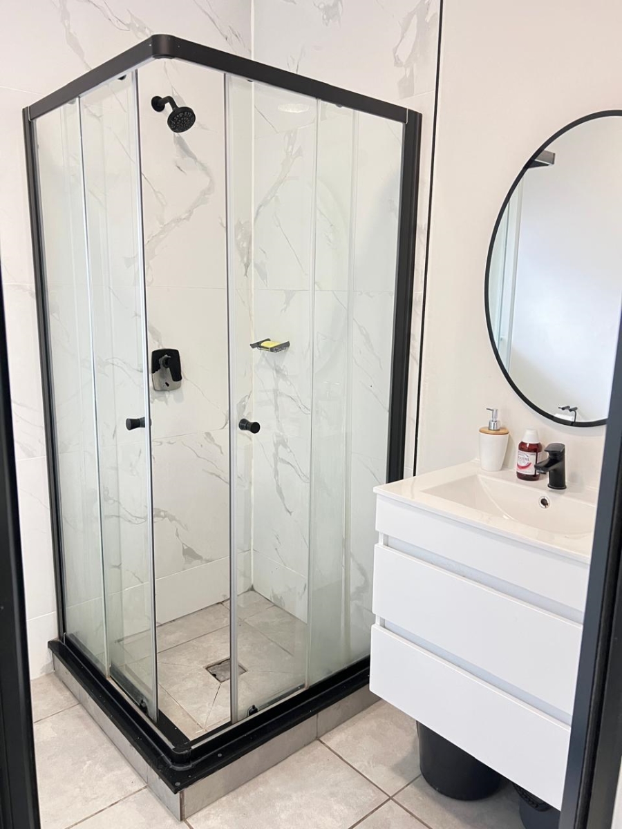 To Let 1 Bedroom Property for Rent in Waterfall Gauteng