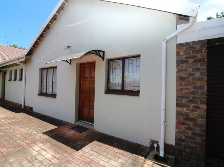 To Let commercial Property for Rent in Lyttelton Manor Gauteng