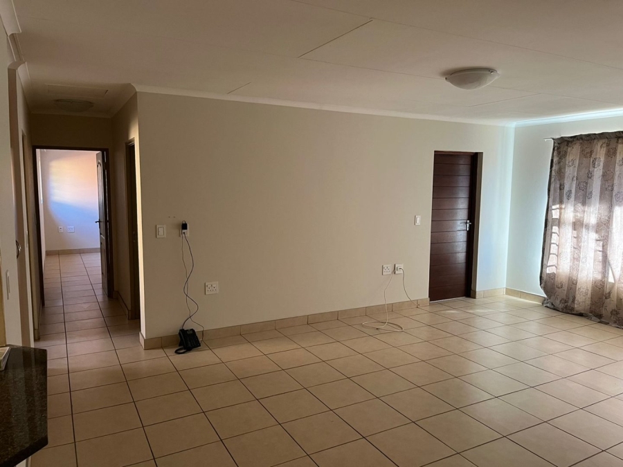 To Let 2 Bedroom Property for Rent in Eldoraigne Gauteng