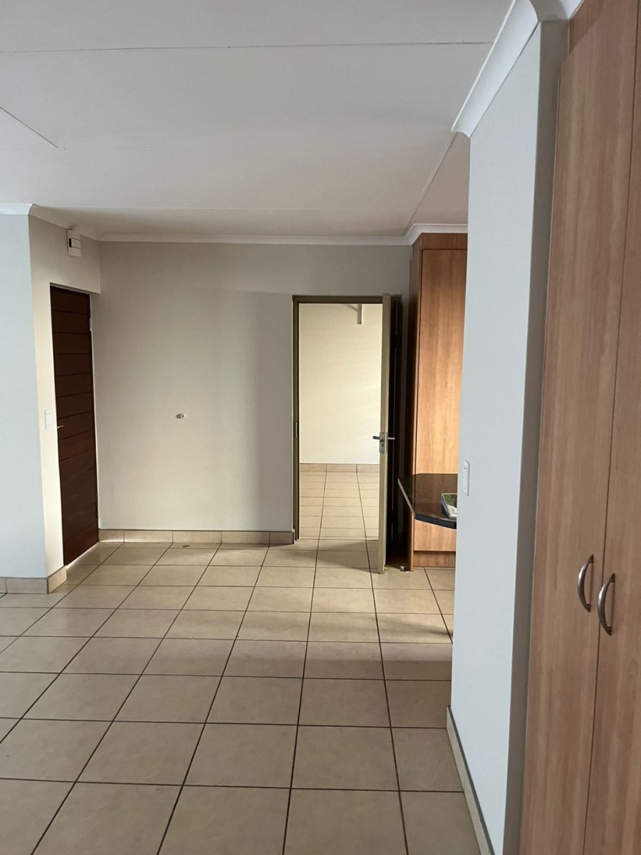 To Let 2 Bedroom Property for Rent in Eldoraigne Gauteng