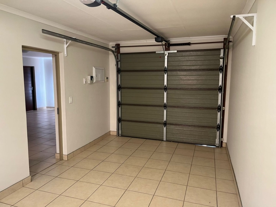 To Let 2 Bedroom Property for Rent in Eldoraigne Gauteng