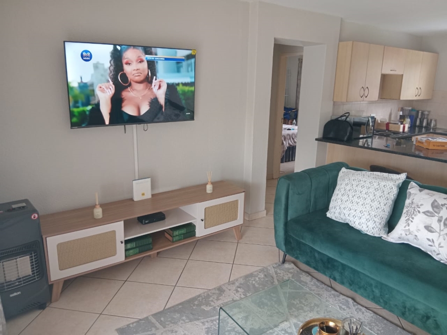 To Let 2 Bedroom Property for Rent in Klipfontein Gauteng