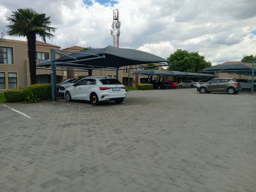 To Let 2 Bedroom Property for Rent in Klipfontein Gauteng