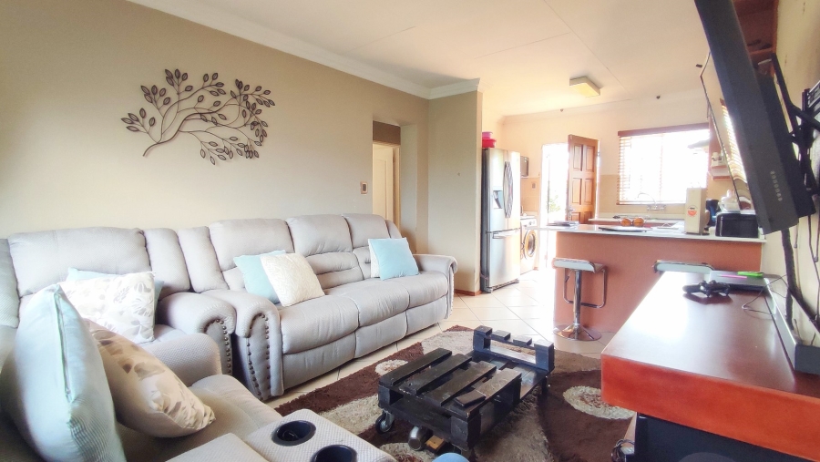 2 Bedroom Property for Sale in Heuwelsig Estate Gauteng