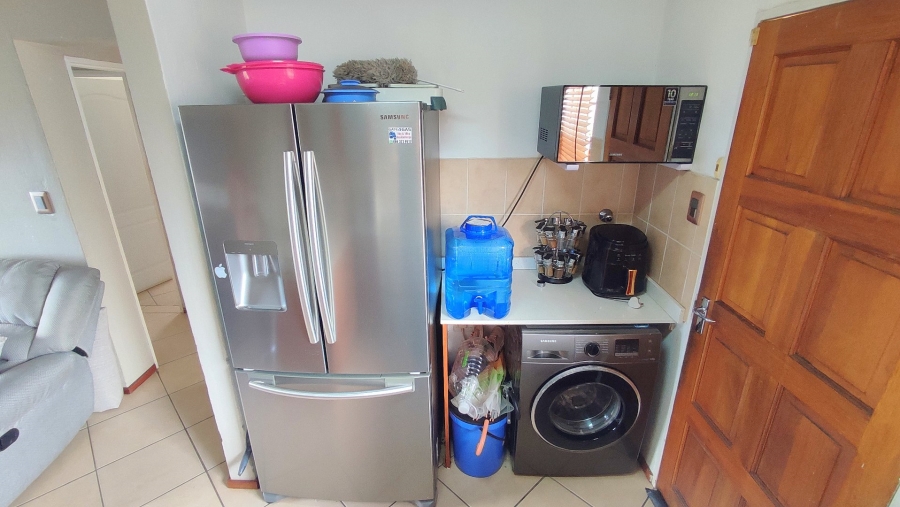 2 Bedroom Property for Sale in Heuwelsig Estate Gauteng