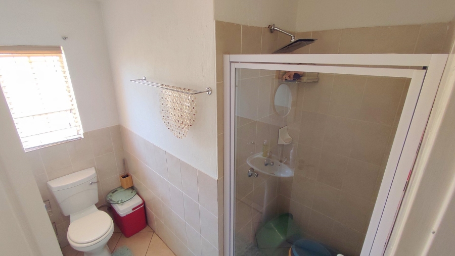 2 Bedroom Property for Sale in Heuwelsig Estate Gauteng