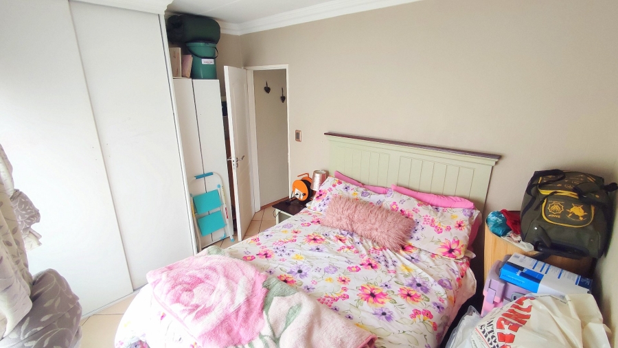 2 Bedroom Property for Sale in Heuwelsig Estate Gauteng