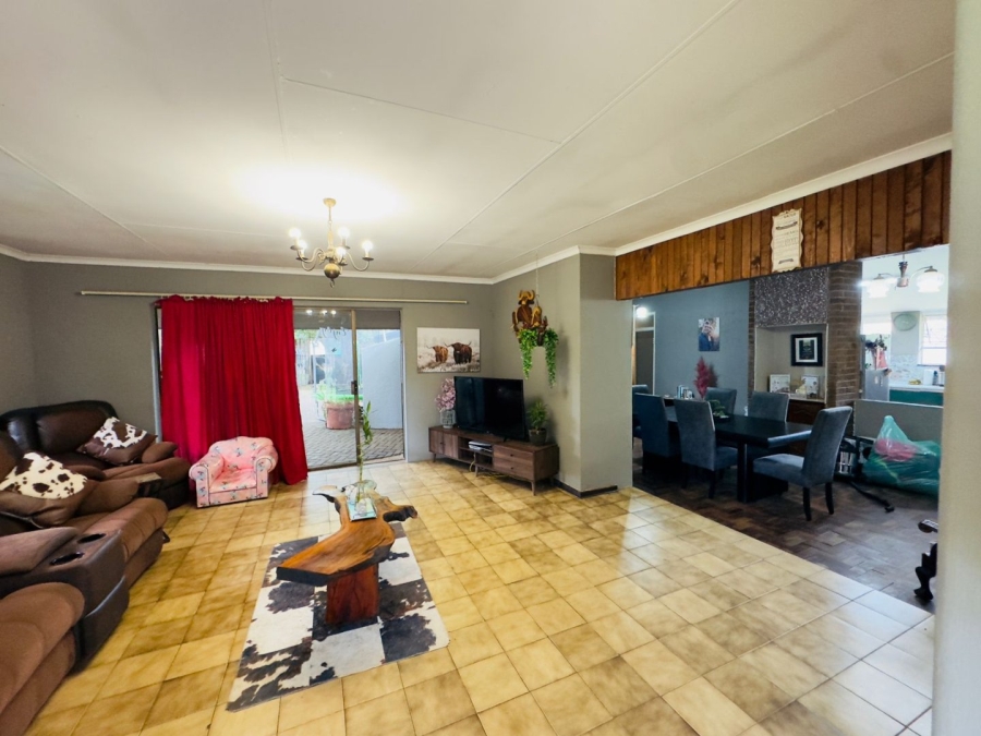  Bedroom Property for Sale in Valhalla Gauteng