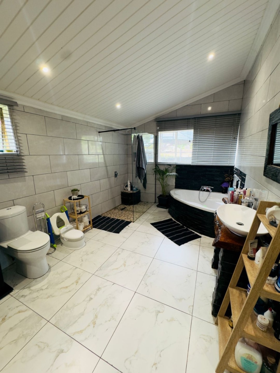  Bedroom Property for Sale in Valhalla Gauteng