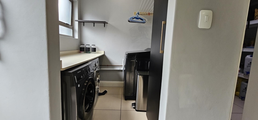 5 Bedroom Property for Sale in Silverwoods Country Estate Gauteng